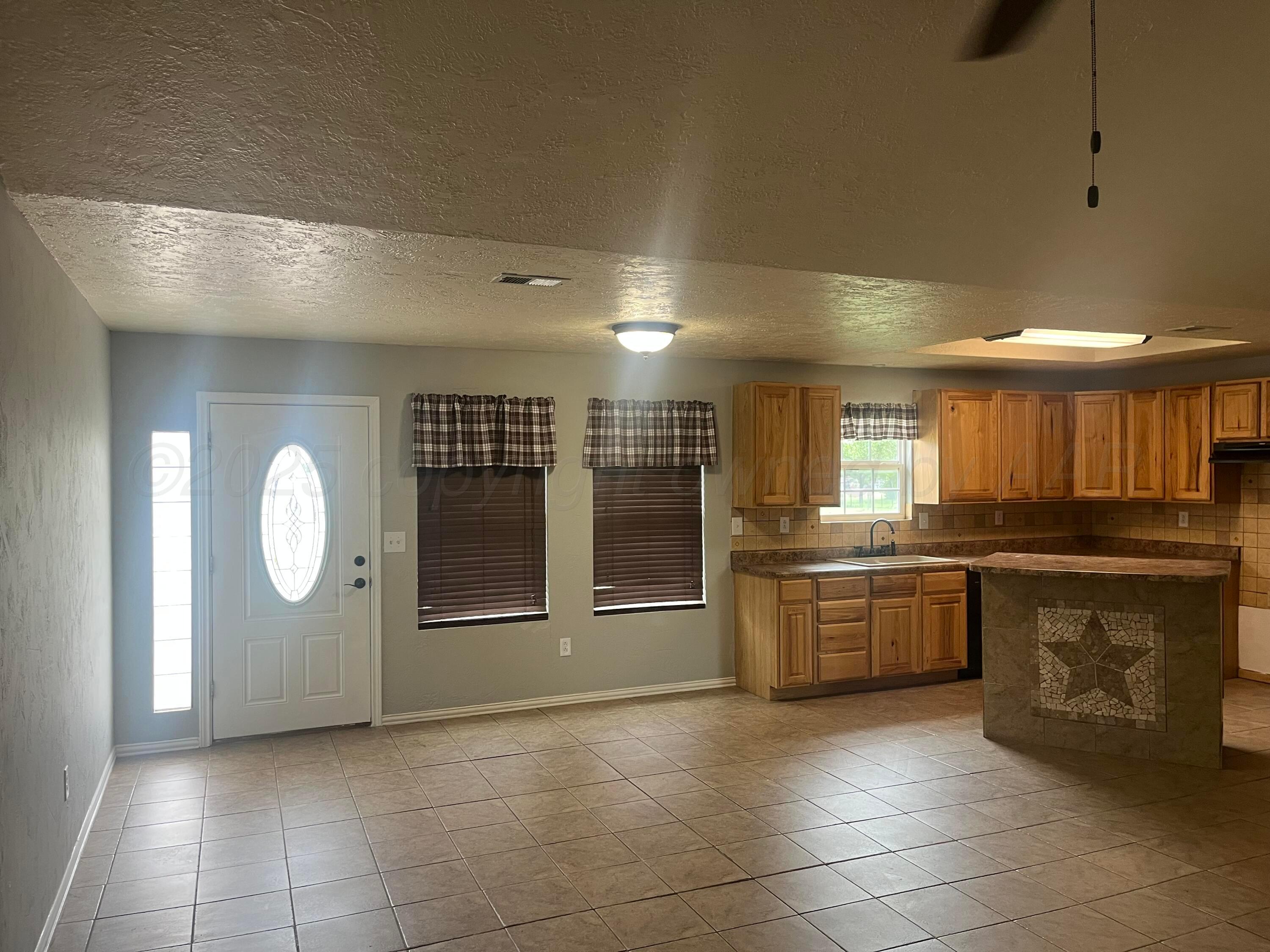 4515 Hines Road Amarillo, TX 79108 - Photo 7 of 26 Kitchen / Dinning Room