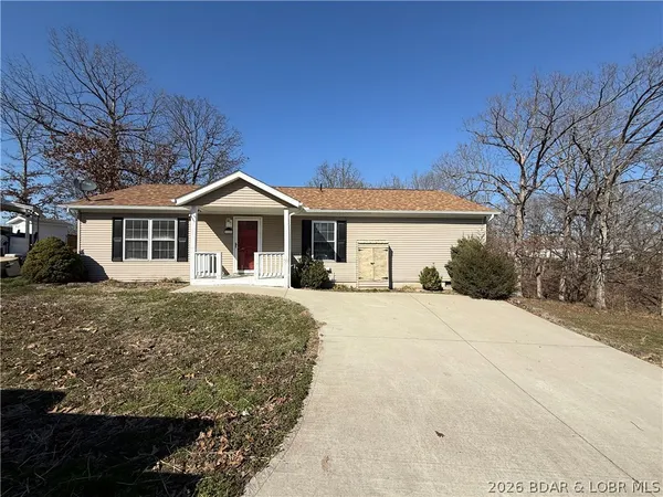 $174,900 | 112 Adams Drive, Laurie, MO 65037