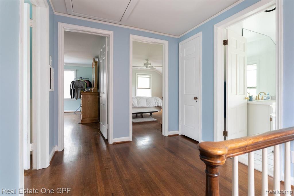 427 Moran Road Grosse Pointe Farms, MI 48236 - Photo 11 of 29
