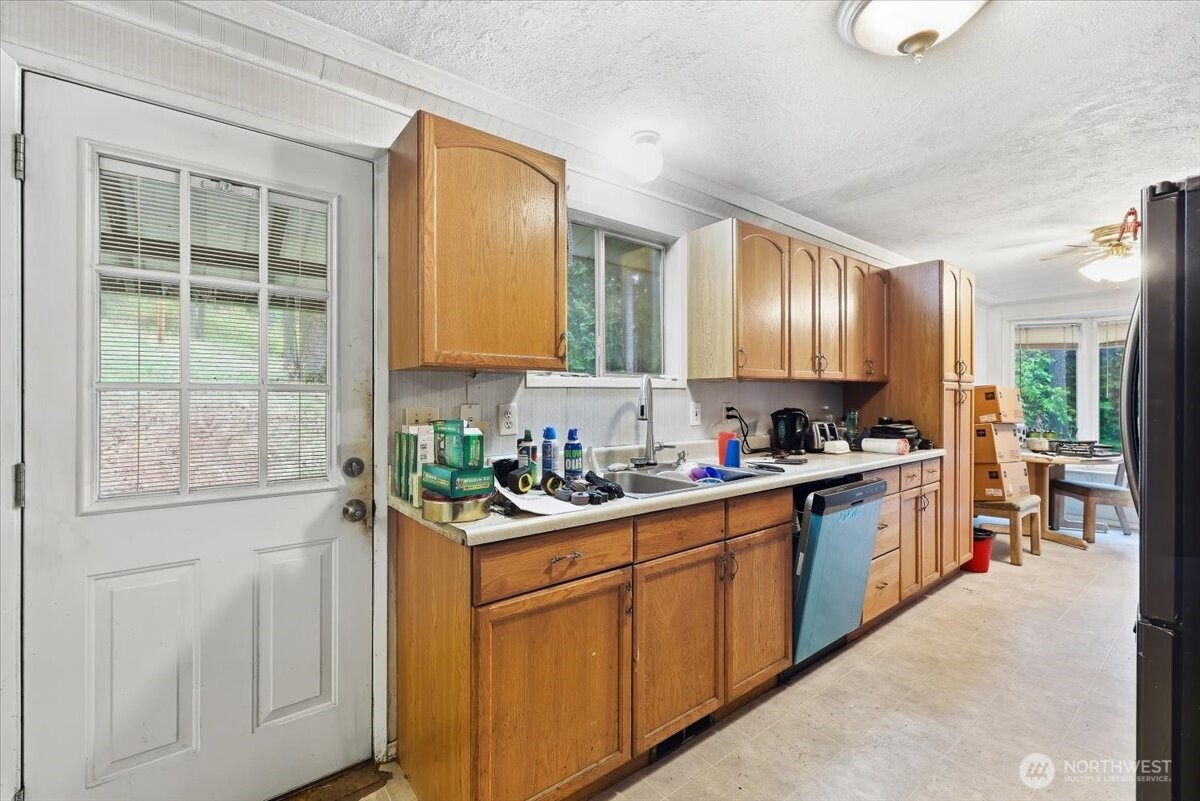 4349 Grote Road Clayton, WA 99110 - Photo 4 of 20 Gallery Image 4