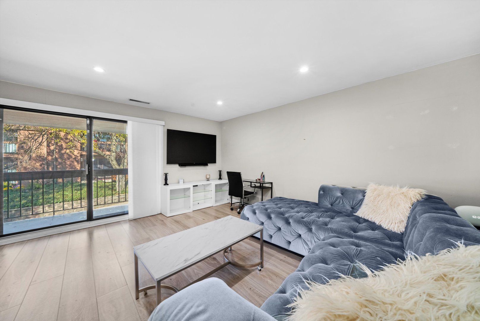 8094 Garfield Avenue, Unit 43 Burr Ridge, IL 60527 - Photo 12 of 23