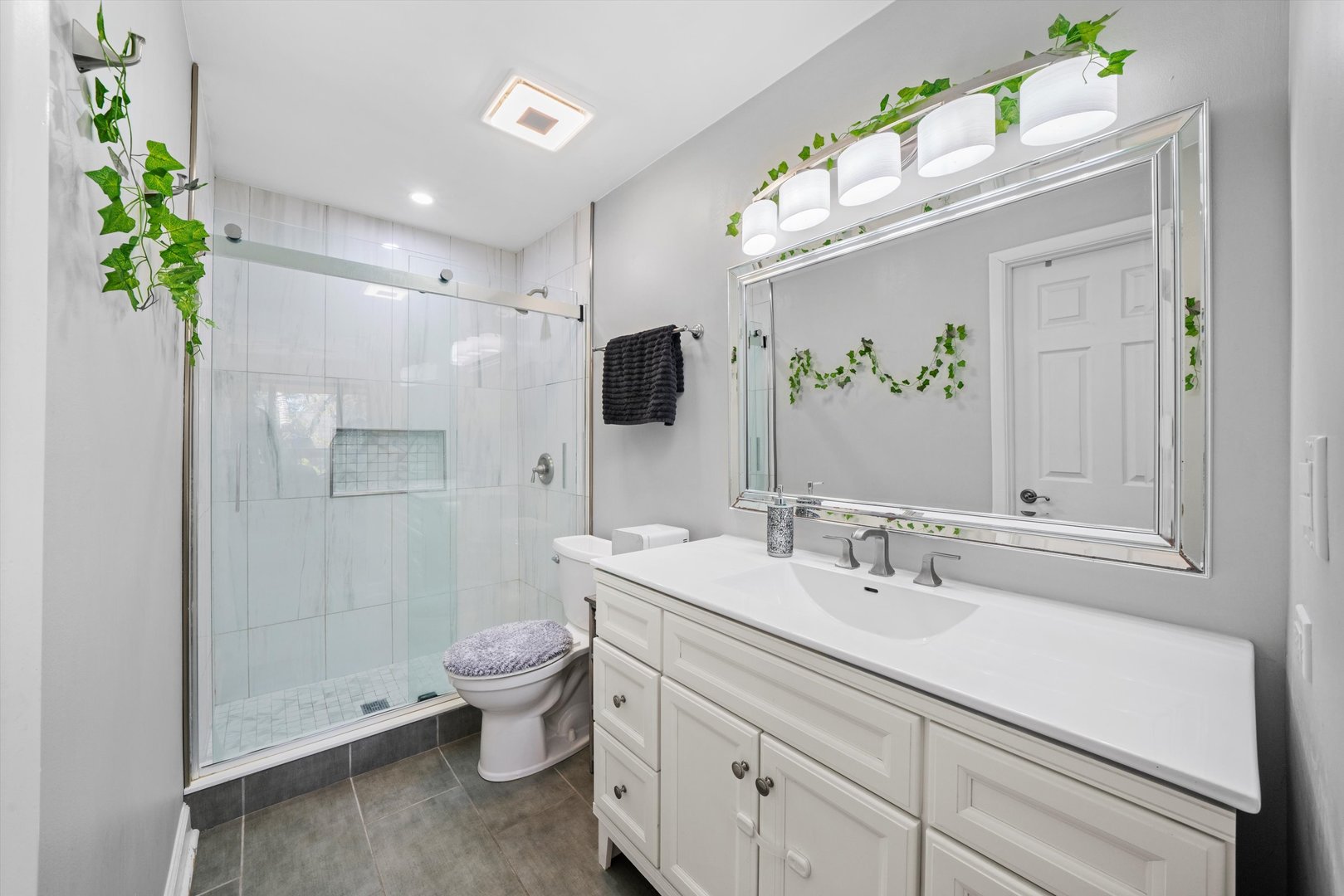 8094 Garfield Avenue, Unit 43 Burr Ridge, IL 60527 - Photo 16 of 23