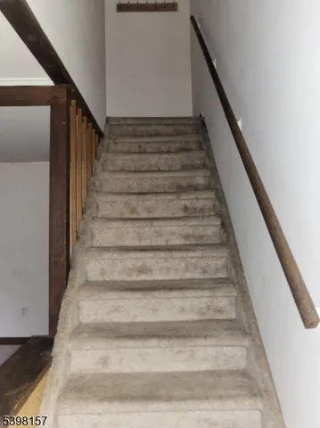 $1,150 | 715 East Central Avenue, Alpha, NJ 08865