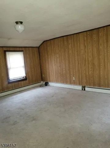 $1,150 | 715 East Central Avenue, Alpha, NJ 08865