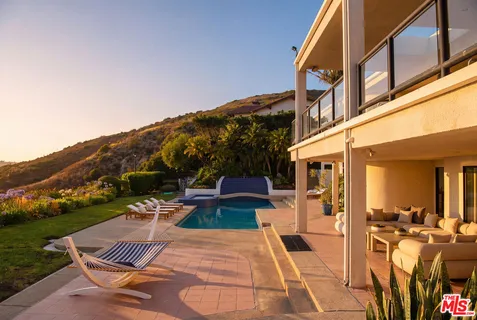 $7,450,000 | 24750 Vantage Point Terrace, Malibu, CA 90265