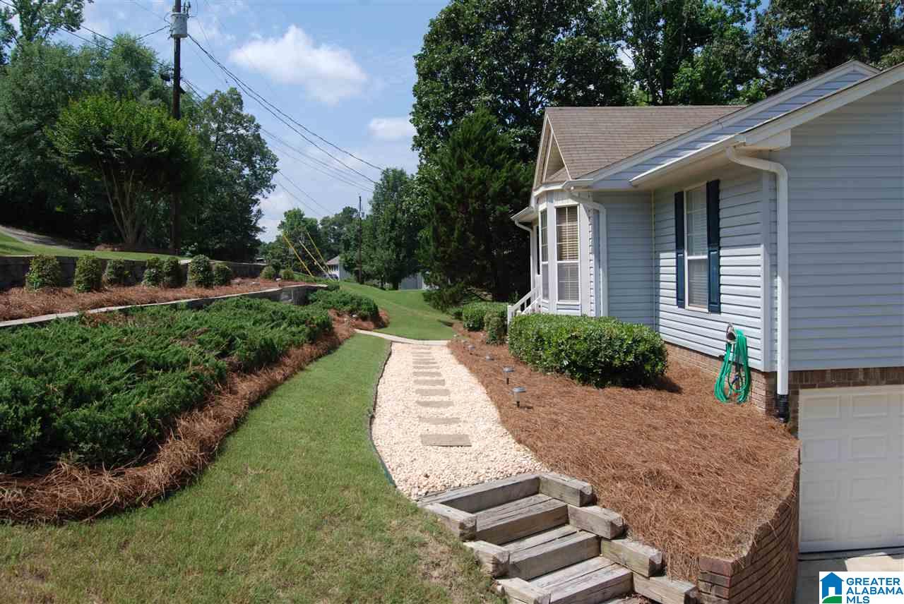 1055 Independence Court Alabaster, AL 35007 - Photo 5 of 50