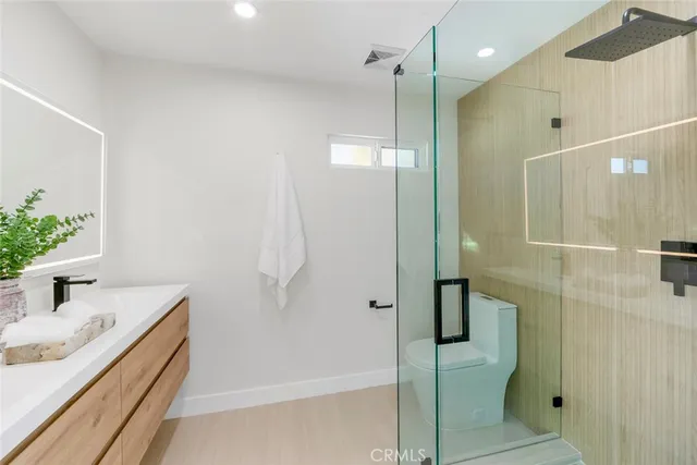 $1,999,999 | 913 Junipero Drive, Costa Mesa, CA 92626