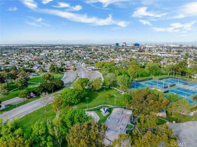 $1,999,999 | 913 Junipero Drive, Costa Mesa, CA 92626