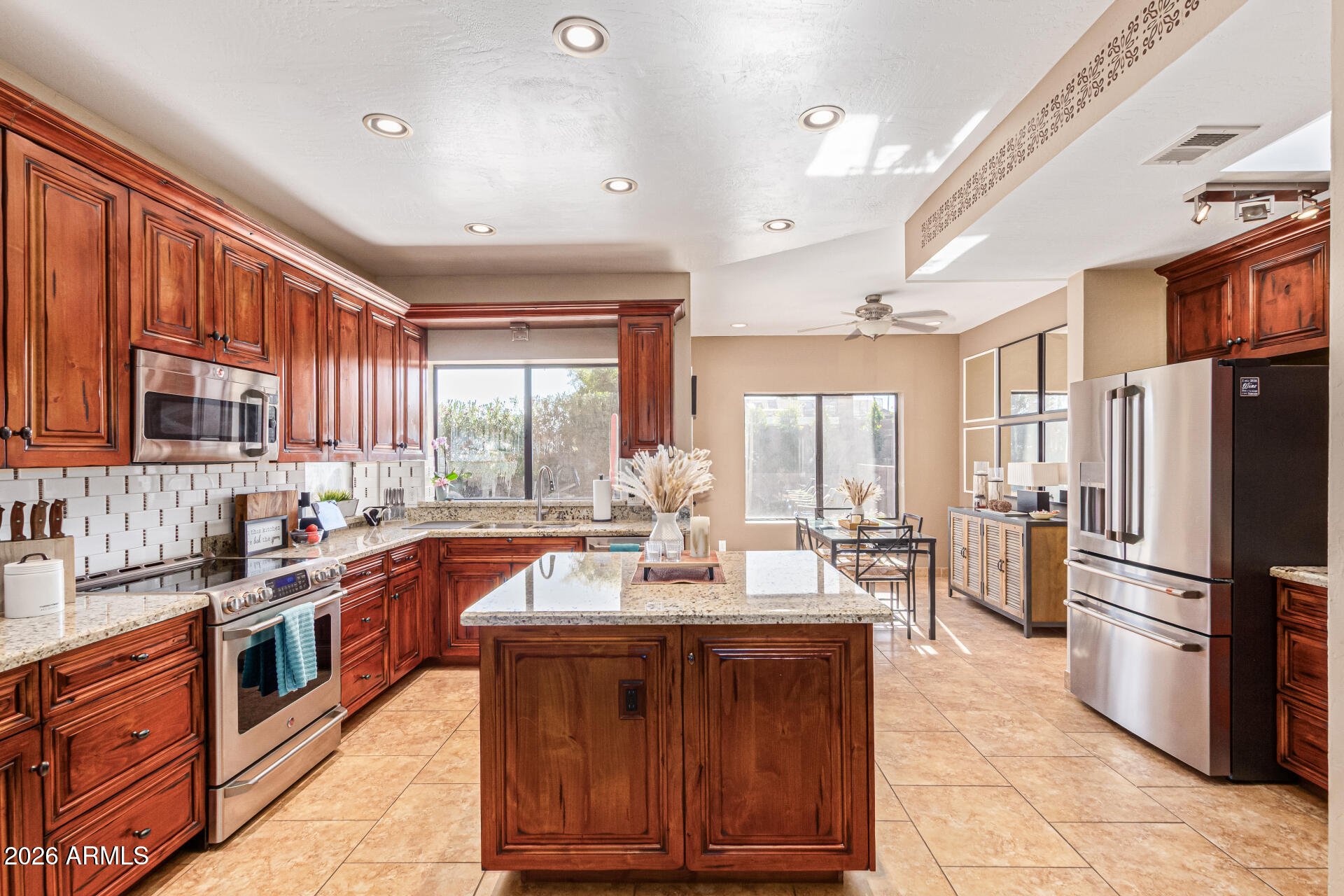 1932 East Beck Lane Phoenix, AZ 85022 - Photo 17 of 52 16-Beck