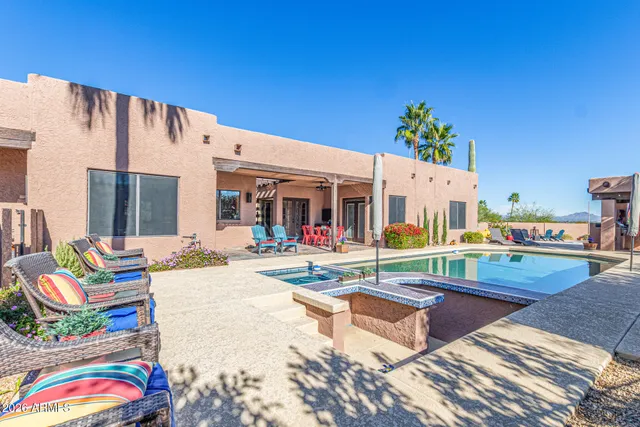 $1,165,000 | 1932 East Beck Lane, Phoenix, AZ 85022