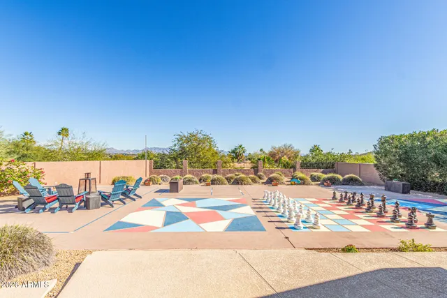 $1,165,000 | 1932 East Beck Lane, Phoenix, AZ 85022