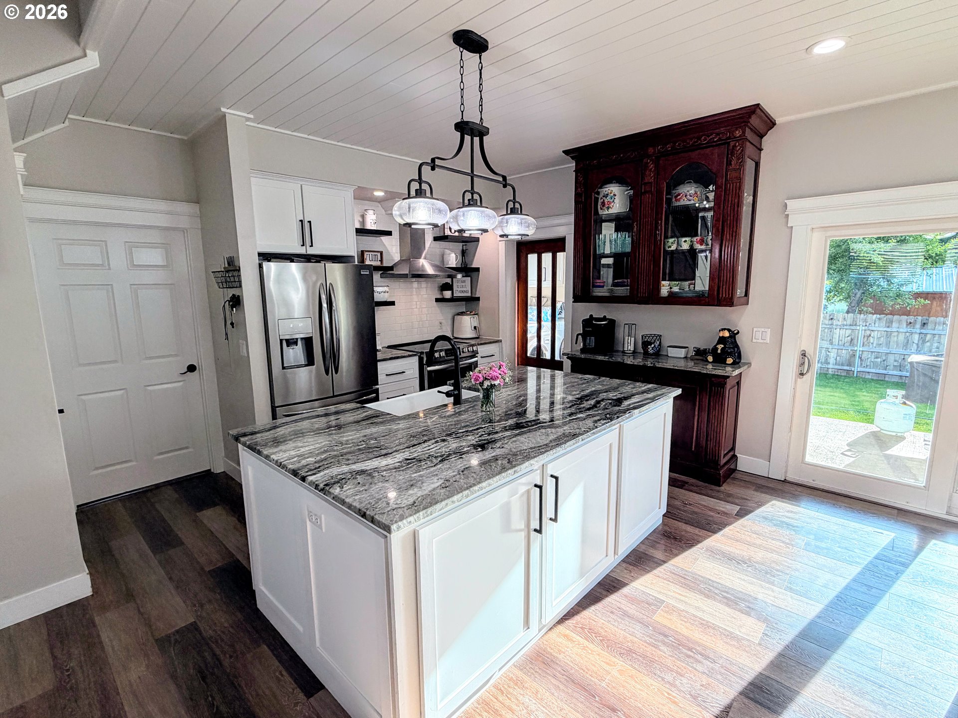 606 2nd Street Cove, OR 97824 - Photo 4 of 24