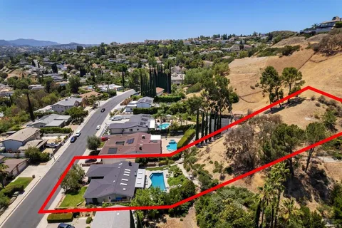 $1,398,747 | 24625 Gilmore Street, West Hills, CA 91307