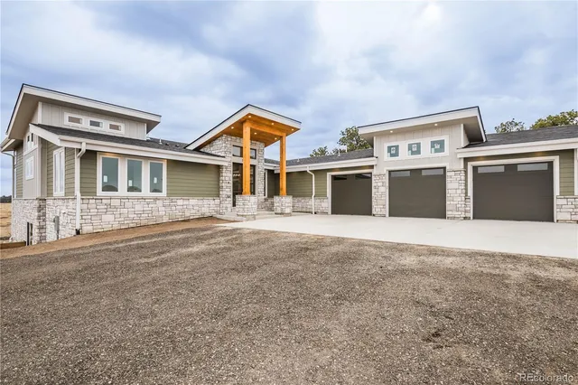a picture of a bathroom with a sink