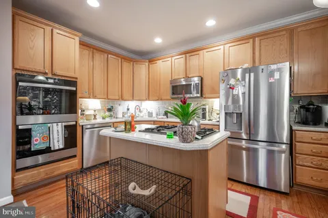 $5,000 | 259 Murtha Street, Alexandria, VA 22304