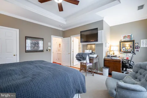 $5,000 | 259 Murtha Street, Alexandria, VA 22304