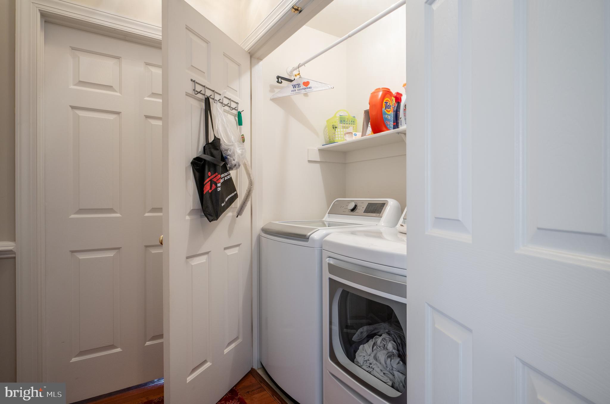 259 Murtha Street Alexandria, VA 22304 - Photo 31 of 48 Upper Level Laundry