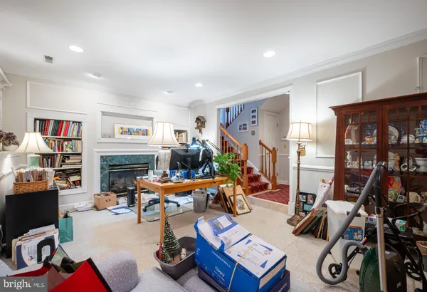 $5,000 | 259 Murtha Street, Alexandria, VA 22304