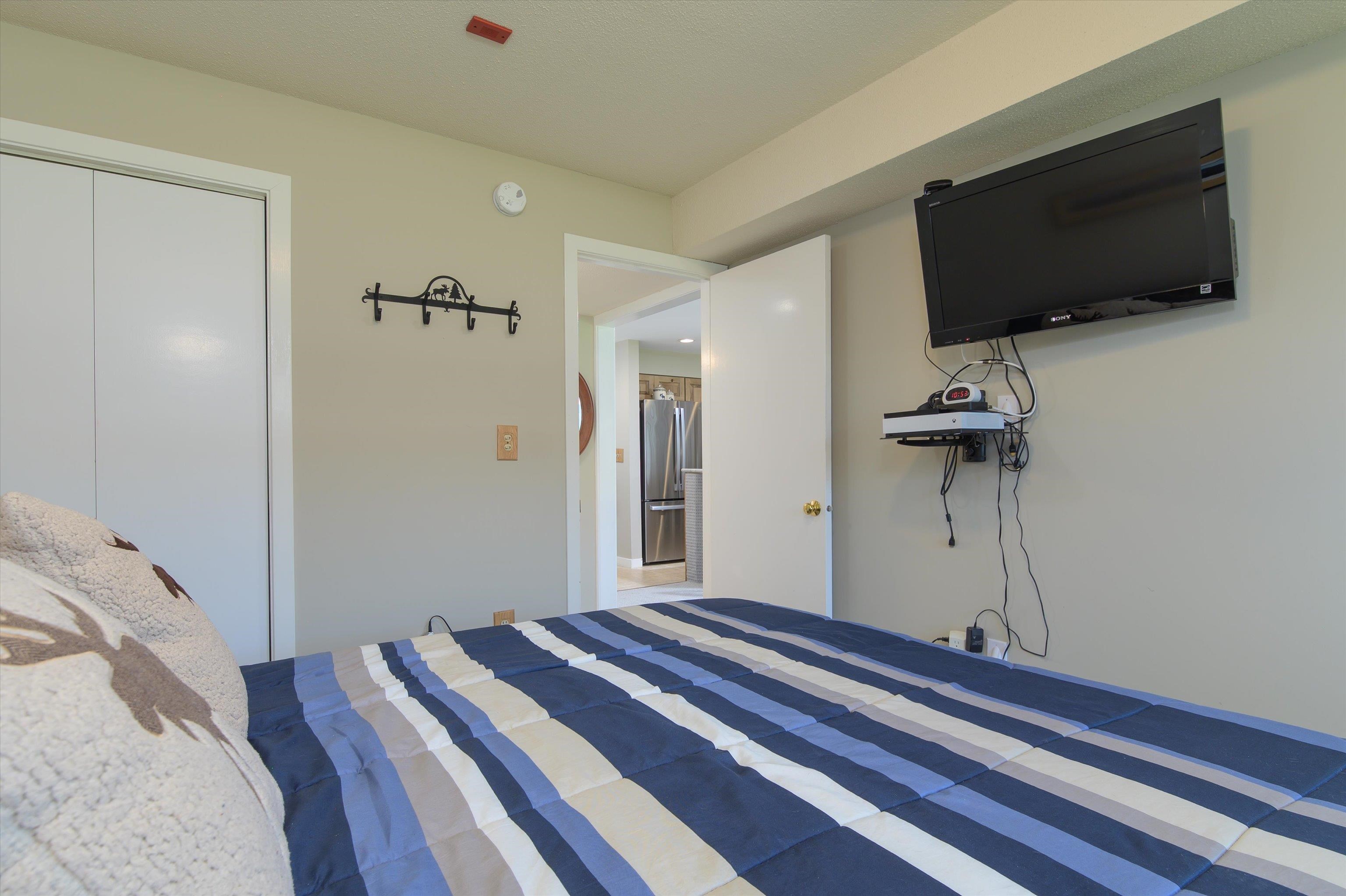 350 Mountain Road, Unit B103 Ludlow, VT 05149 - Photo 10 of 26