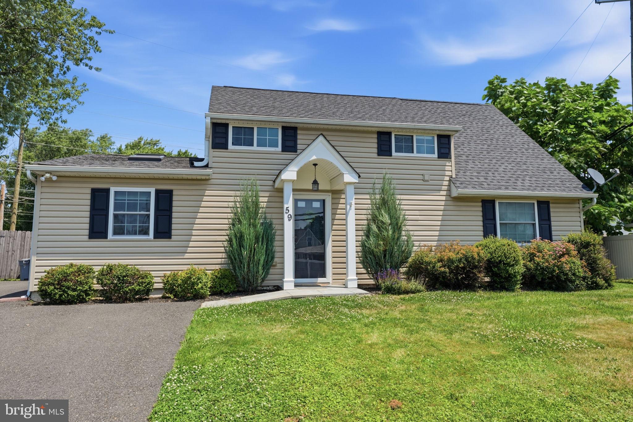 59 Iroquois Road Levittown, PA 19057 - Photo 1 of 25