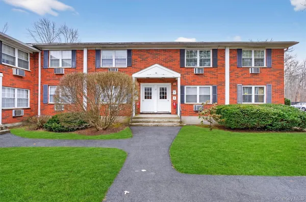 $225,000 | 5 Wildwood Drive, Unit 11A, Wappingers Falls, NY 12590