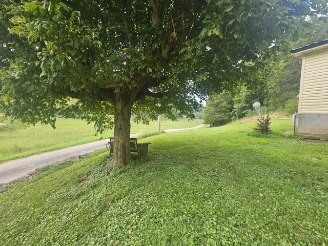 $139,900 | 81 Carver Hollow Lane, Pleasant Shade, TN 37145
