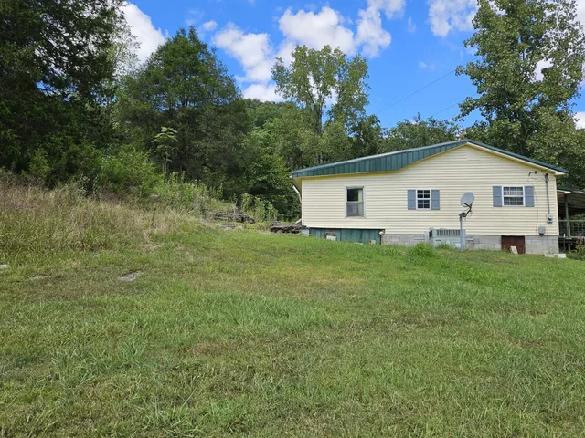 $139,900 | 81 Carver Hollow Lane, Pleasant Shade, TN 37145