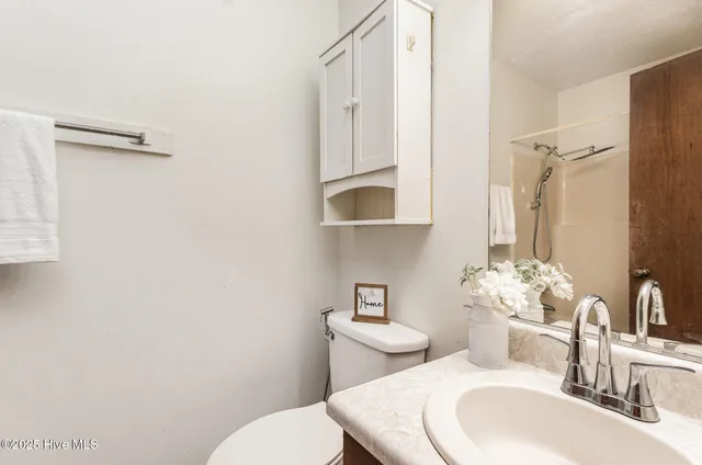 $211,000 | 417 South Peedin Avenue, Selma, NC 27576