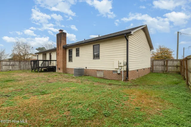 $211,000 | 417 South Peedin Avenue, Selma, NC 27576