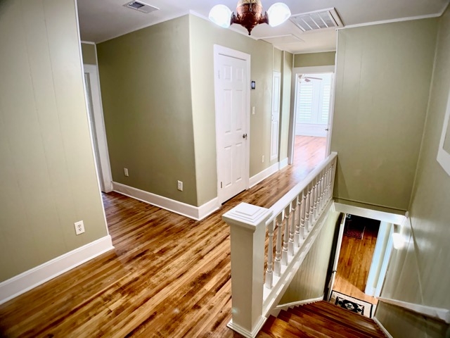 207 West Rose Avenue Foley, AL 36535 - Photo 32 of 34 Upstairs Hallway
