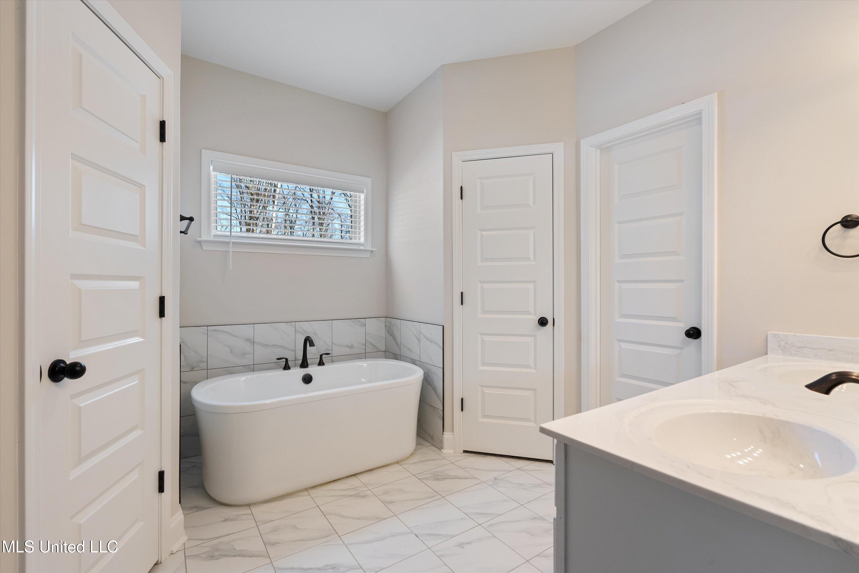 939 Collie Drive Hernando, MS 38651 - Photo 14 of 23 11-DSC05829