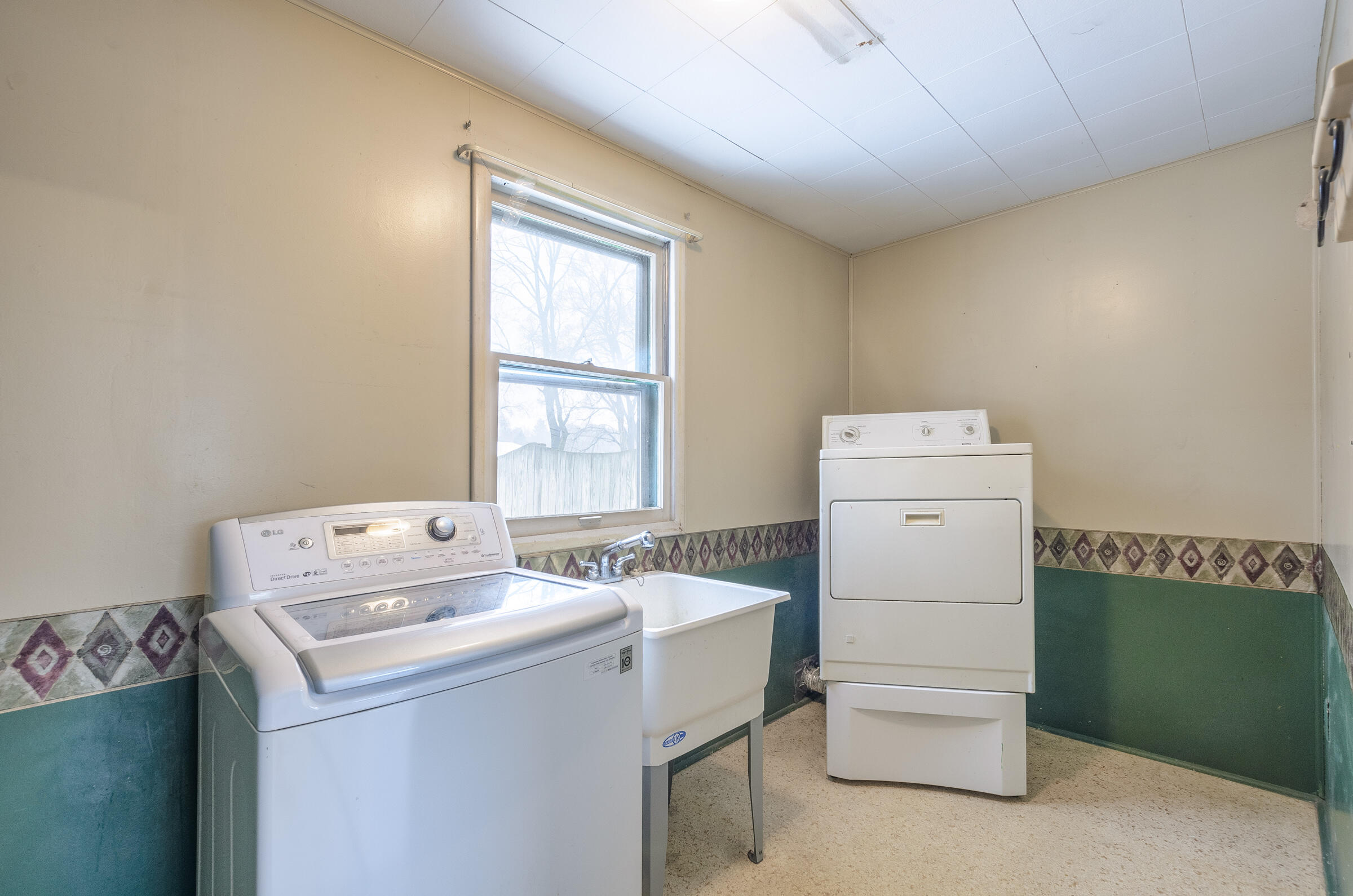 447 North Dettman Road Jackson, MI 49202 - Photo 19 of 35 20