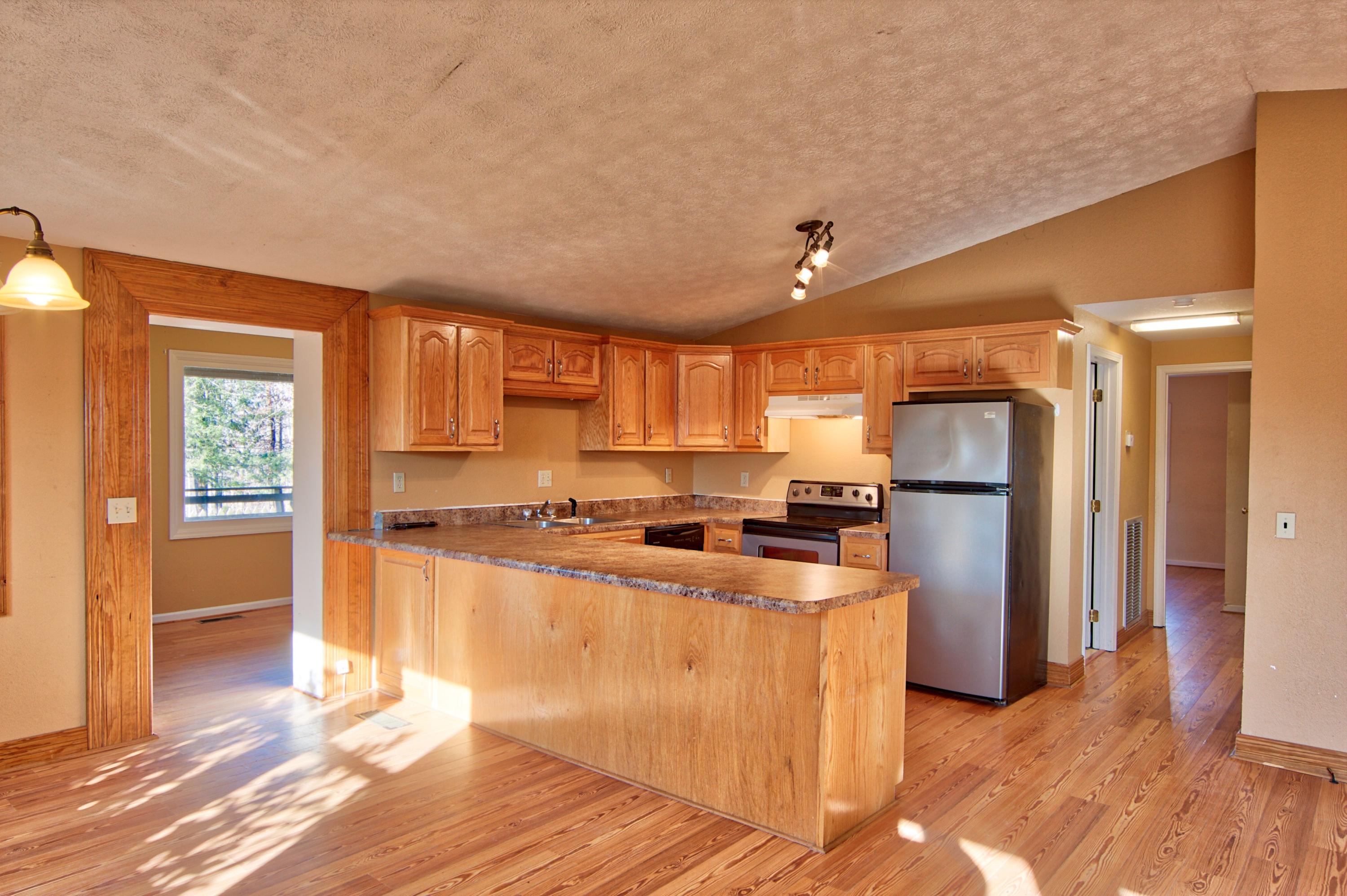 1075 Louvaine Road Jamestown, TN 38556 - Photo 3 of 5 IMG_0150_edit