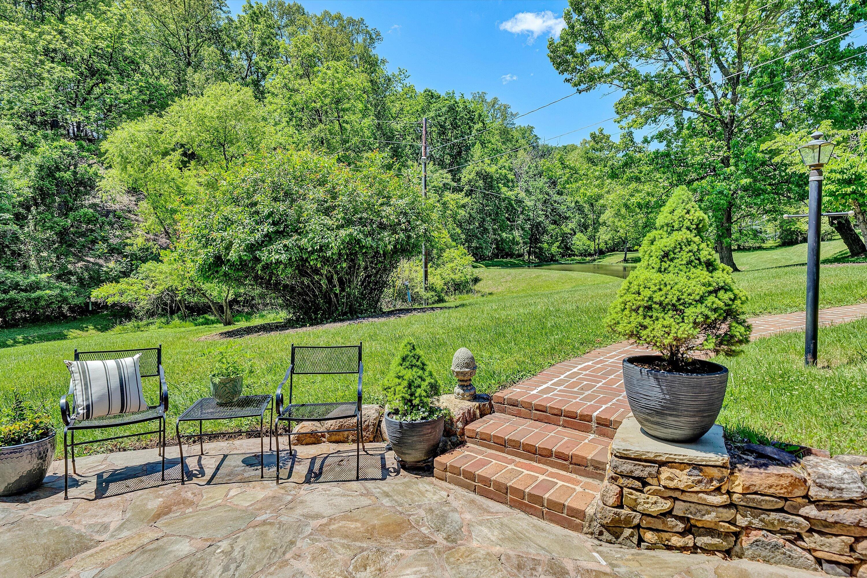 400 Walnut Road Salem, VA 24153 - Photo 3 of 89 11-SGP-00316