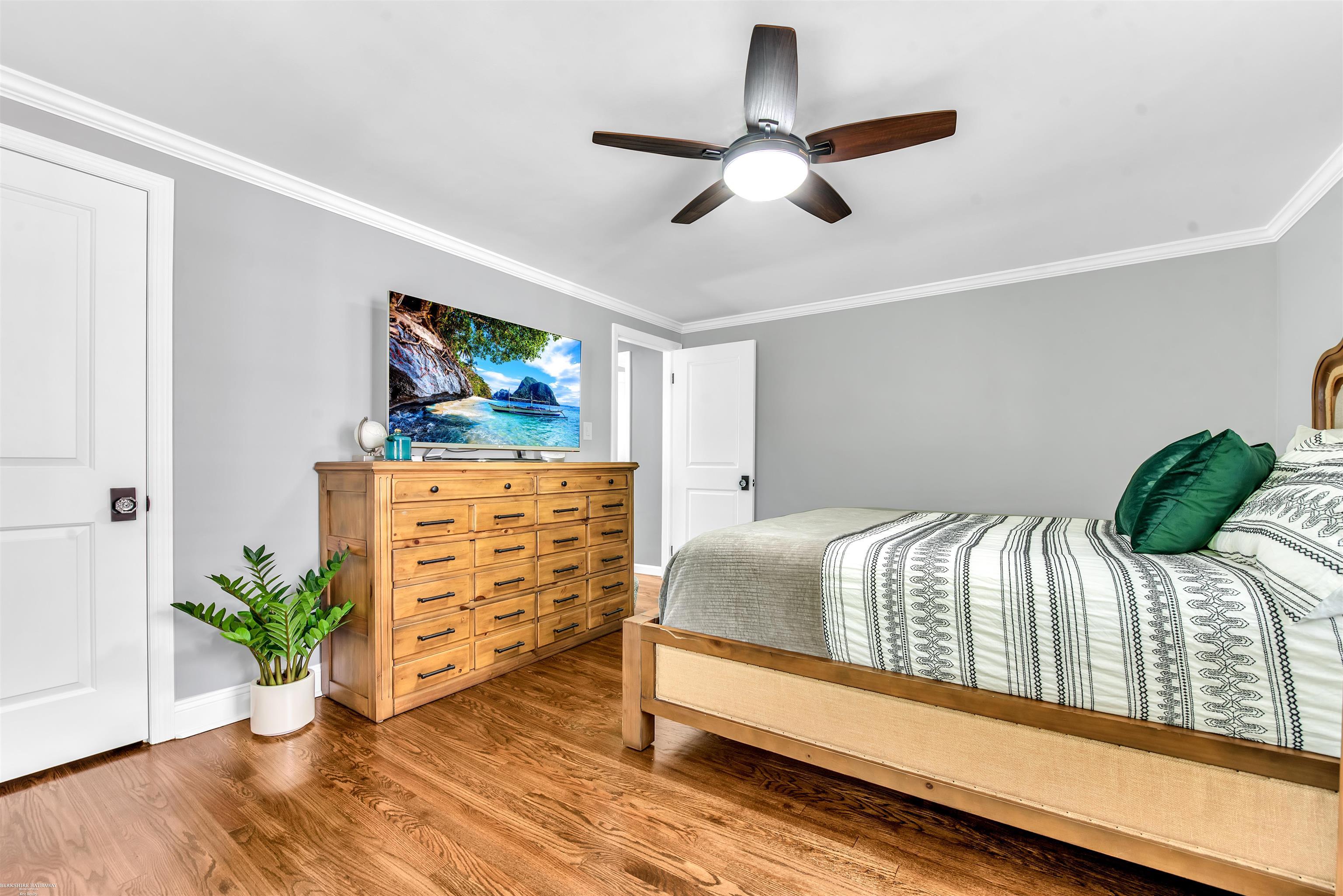 1725 Newcastle Road Grosse Pointe Woods, MI 48236 - Photo 24 of 37