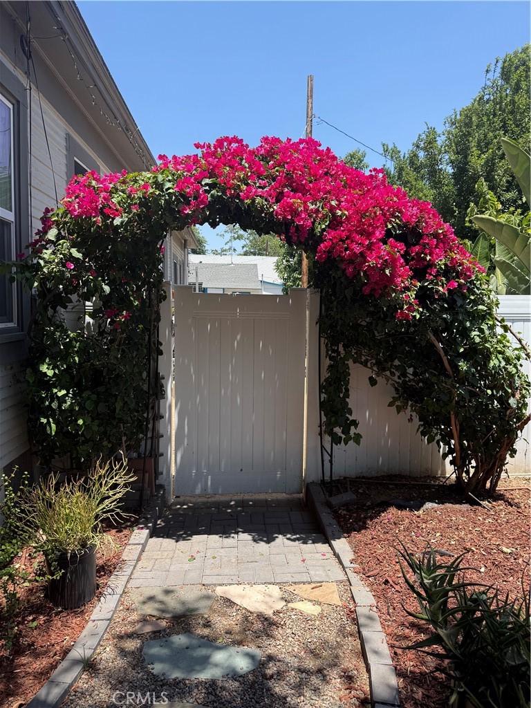 4193 5th Street Riverside, CA 92501 - Photo 6 of 27 Side gate