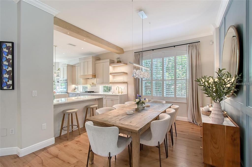 3921 Maravic Place Sarasota, FL 34231 - Photo 12 of 42