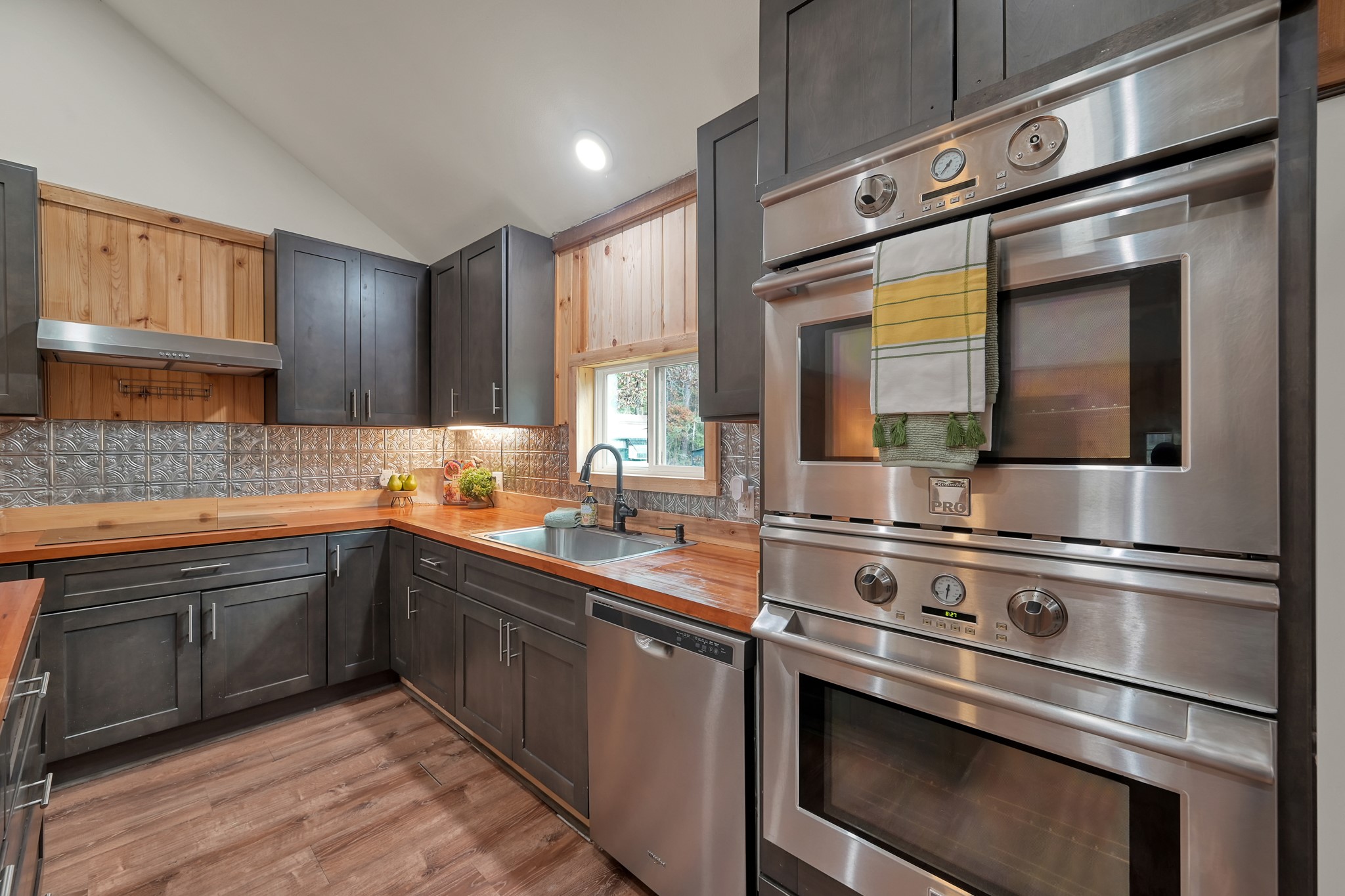 169 Gladys Lane Trinity, TX 75862 - Photo 8 of 25