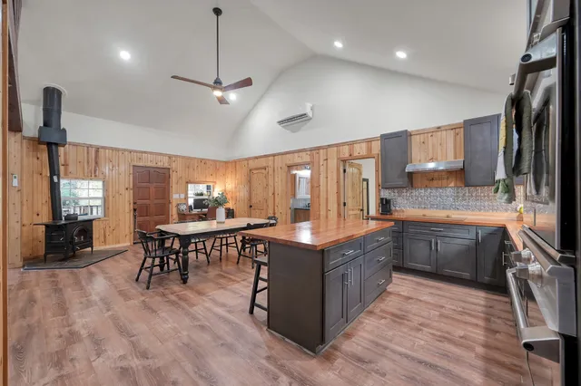 $249,900 | 169 Gladys Lane, Trinity, TX 75862