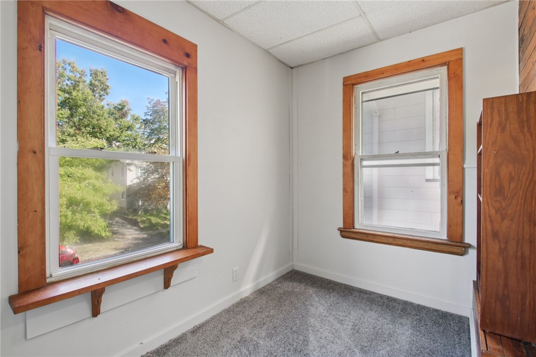 471 Melville Street Rochester, NY 14609 - Photo 15 of 33 Flex space off Bedroom 1