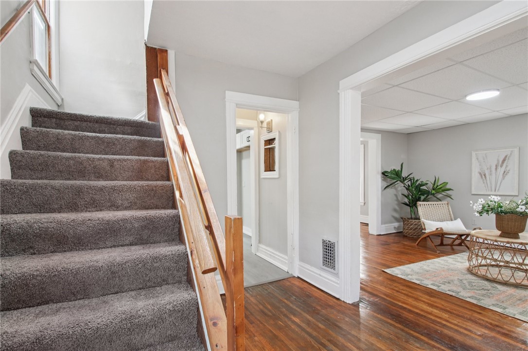 471 Melville Street Rochester, NY 14609 - Photo 4 of 33