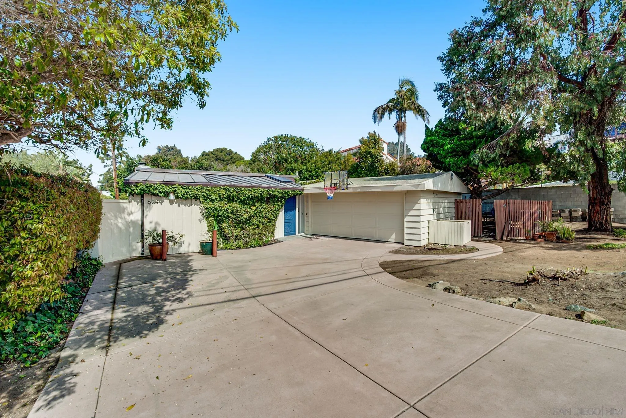 624 8th Street Del Mar, CA 92014 - Photo 19 of 25 front view of a house with a yard