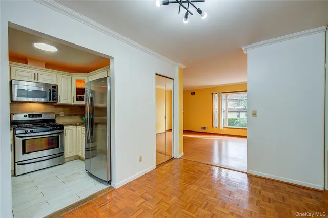 $3,400 | 41 Beechwood Avenue, Mount Vernon, NY 10553