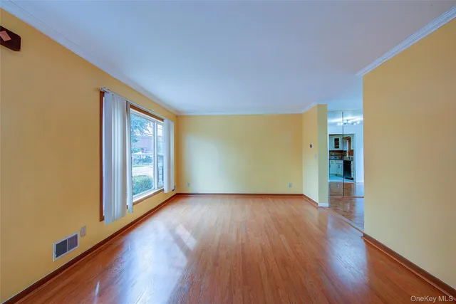 $3,400 | 41 Beechwood Avenue, Mount Vernon, NY 10553