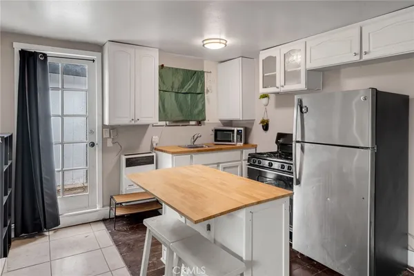 $999,000 | 15109 Gerkin Avenue, Lawndale, CA 90260