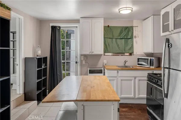 $999,000 | 15109 Gerkin Avenue, Lawndale, CA 90260