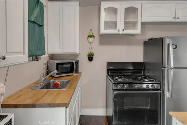 $999,000 | 15109 Gerkin Avenue, Lawndale, CA 90260