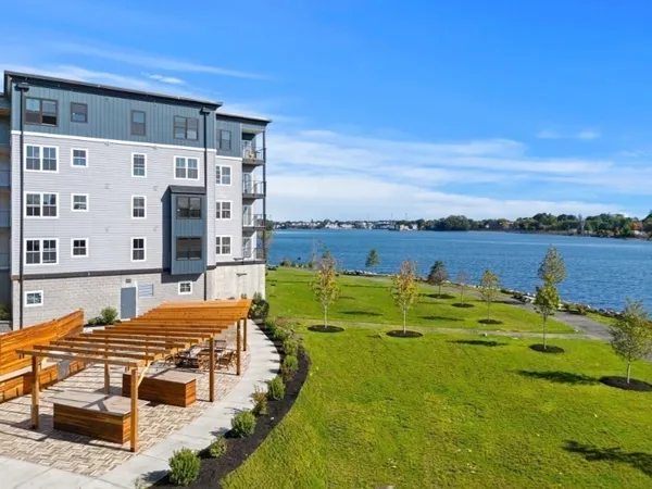 $975,000 | 16 Franklin Street, Unit 2201, Salem, MA 01970