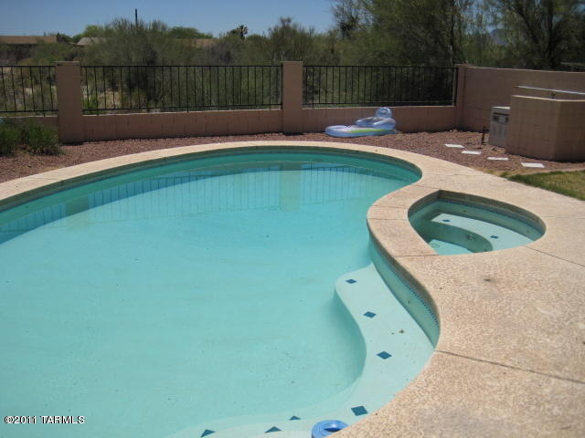 4681 West Lessing Lane Tucson, AZ 85742 - Photo 3 of 7