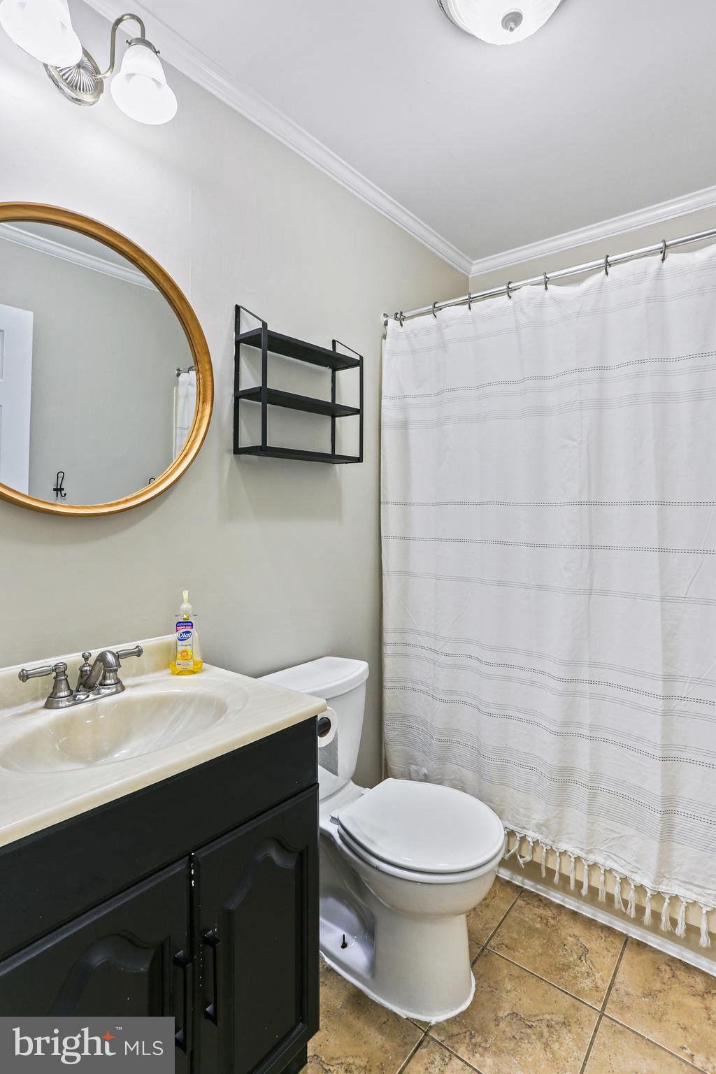 817 Suburbian Road Reisterstown, MD 21136 - Photo 23 of 40 Full Bath